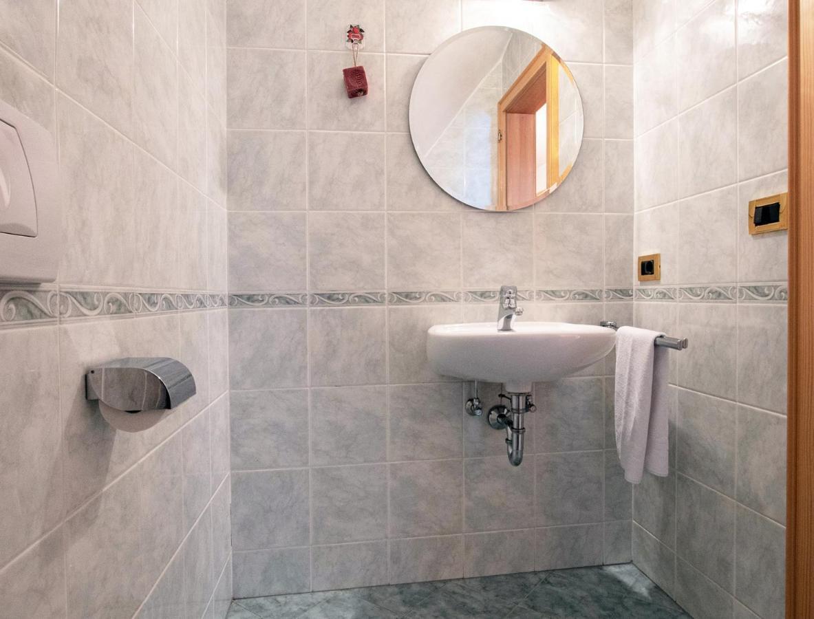 אורטיסיי Mountain Living Apartment Idylia מראה חיצוני תמונה